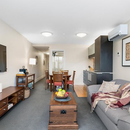 The Beacon - 2 Bedroom Town Center Apartment Куийнстаун Екстериор снимка