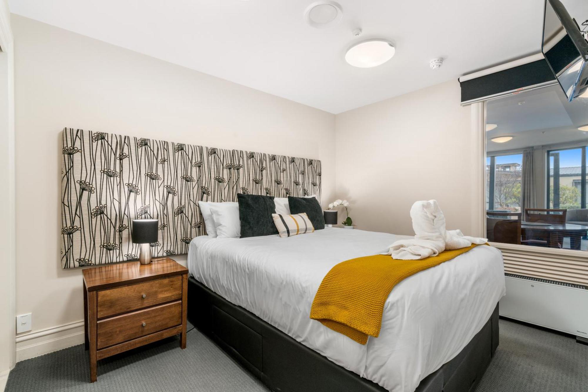 The Beacon - 2 Bedroom Town Center Apartment Куийнстаун Екстериор снимка