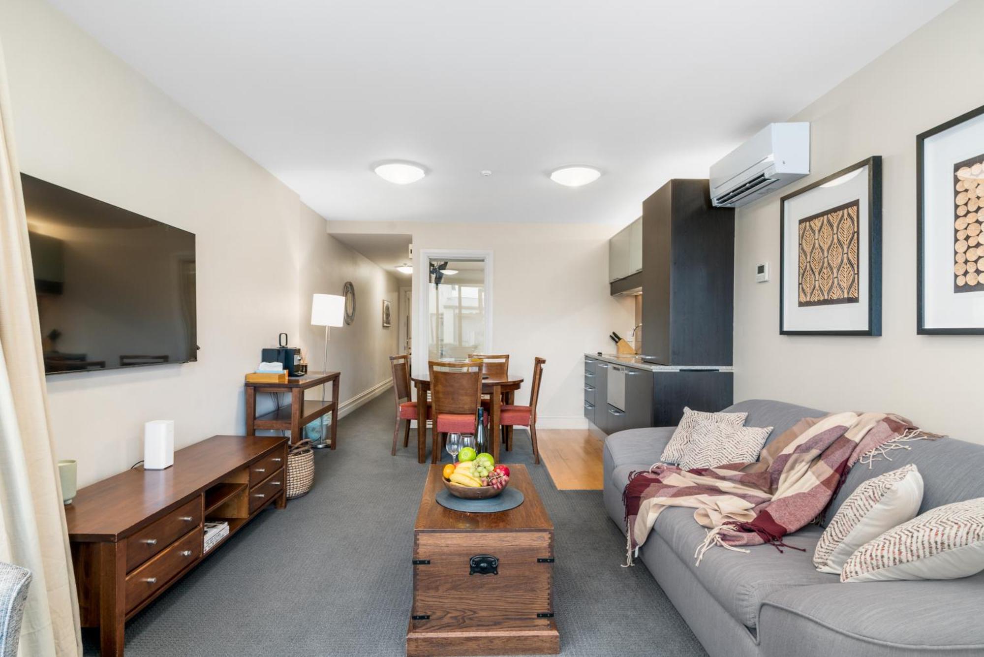 The Beacon - 2 Bedroom Town Center Apartment Куийнстаун Екстериор снимка